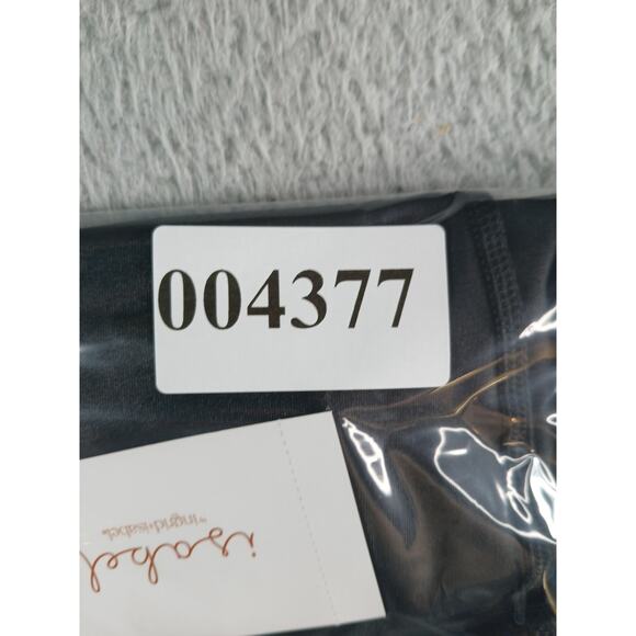 Ingrid + Isabel Maternity Leggings Women Small Black Shiny Faux Leather Pant NWT - Picture 10 of 10